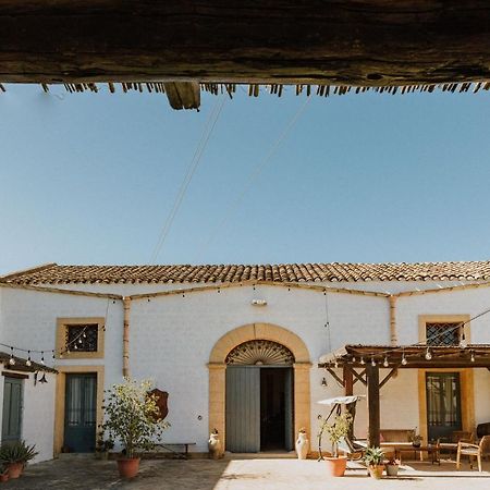 Baglio Calia Bed and Breakfast Mazara del Vallo Buitenkant foto